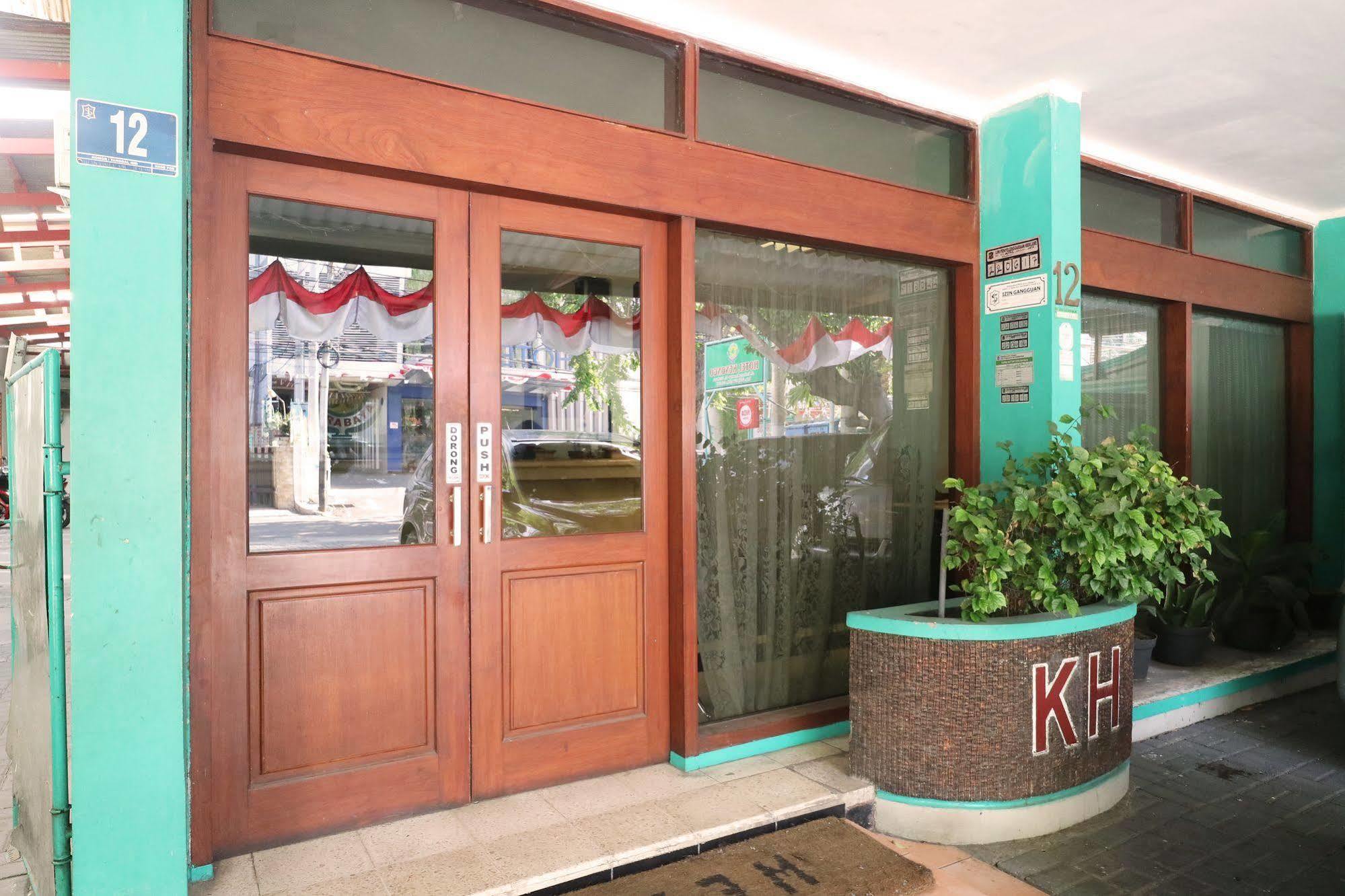 Hotel Kenongo Surabaya Kültér fotó